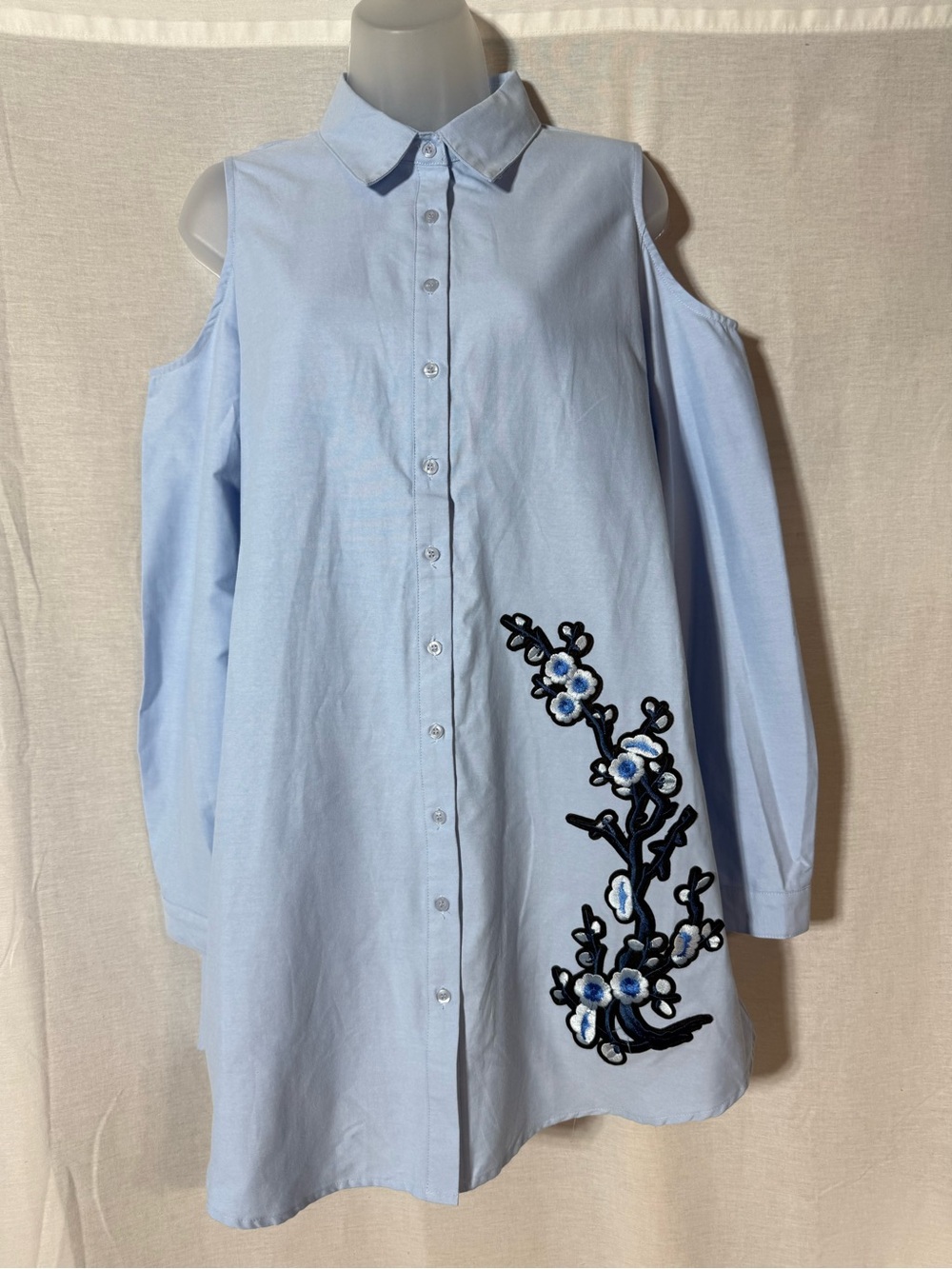 Cliche Cold-Shoulder Light Blue Midi Shirt Dress with Floral Embroidery